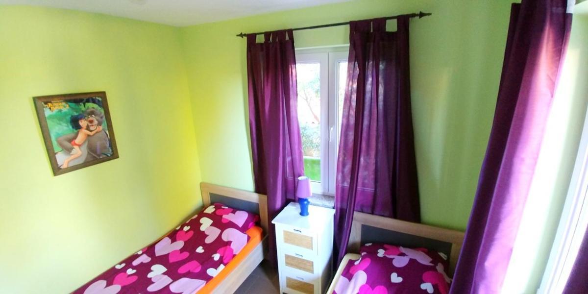 Apartments Puntica Лижнян Екстер'єр фото