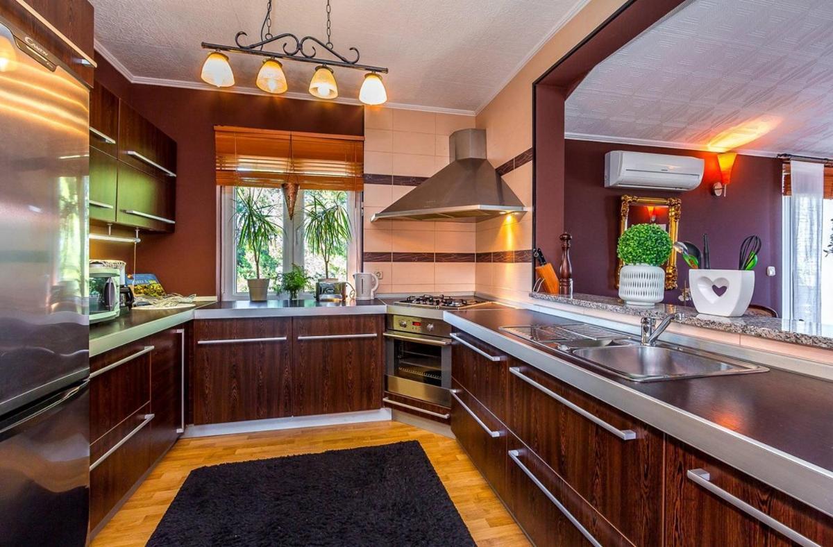 Apartments Puntica Лижнян Екстер'єр фото