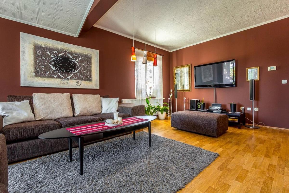 Apartments Puntica Лижнян Екстер'єр фото
